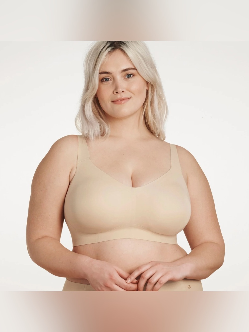 LIKE NEW Evelyn & Bobbie The Beyond Bra Sand Nude Size XL Seamless EUC NO PADS